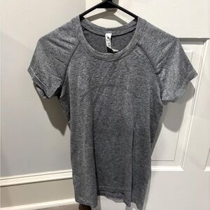 Lululemon swiftly tee